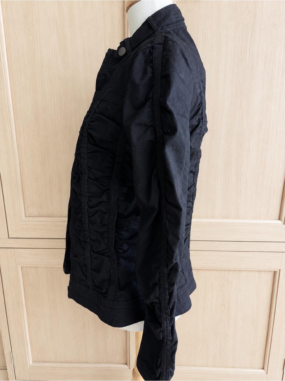 MNG By Mango Black Women’s Ruched Zip-Front Jacket Size Small NWOT - Picture 5 of 11